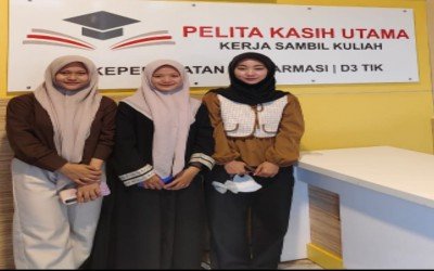 ALUMNI SMK BMW REJOMULYO TAHUN 2025 MENGIKUTI PROGRAM KULIAH SAMBIL BEKERJA DENGAN BEKERJASAMA DENGAN PT PELITA KASIH UTAMA TANGGERANG