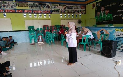 PENYULUHAN TIM KESEHATAN DARI PASIR SAKTI KEPADA SISWA/SISWI KELAS 10 SMK BMW REJOMULYO TAHUN 2025