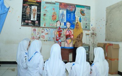 Uji kompetensi keahlian hari kedua Jurusan Perawat kesehatan????