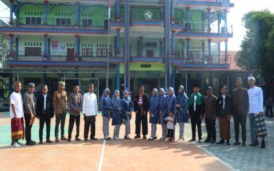 UPACARA MEMPERINGATI HARI PENDIDIKAN NASIONAL || SMK BMW REJOMULYO